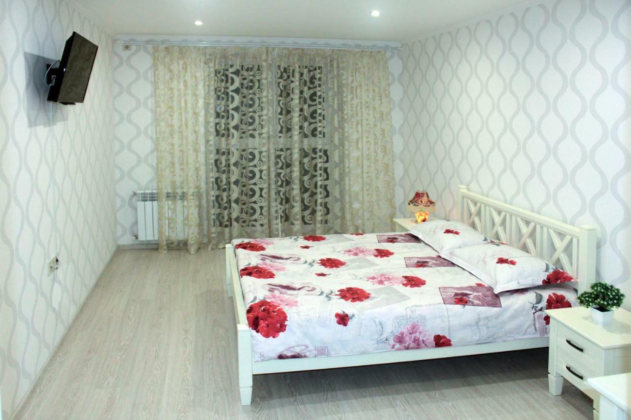 Standard Plus Apartment Poltava Esterno foto